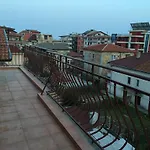 Paunovi Affittacamere 2*