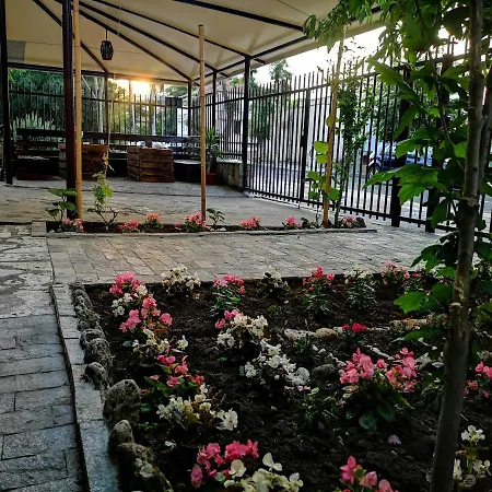 בית הארחה Paunovi 2*