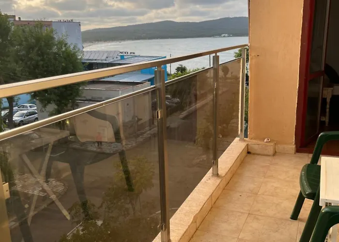 Paunovi 2* Primorsko