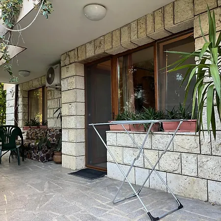 паунови Приморско