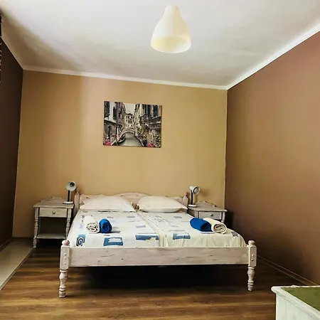 паунови 2* Приморско