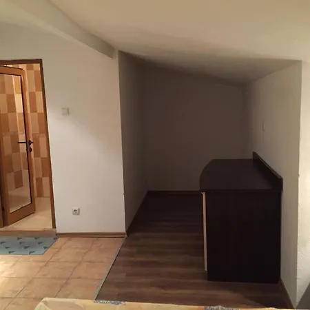 Paunovi 2*