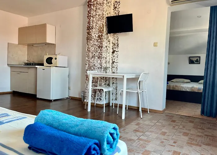 Paunovi פרימורסקו